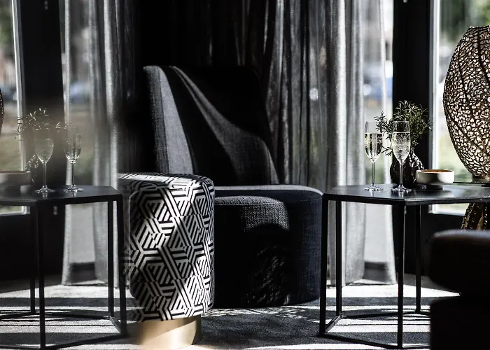 Le Marin - Handwritten Collection 4* Rotterdam