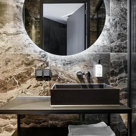 Le Marin - Handwritten Collection 4* Rotterdam