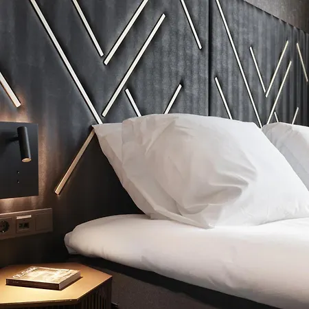 Le Marin - Handwritten Collection Rotterdam