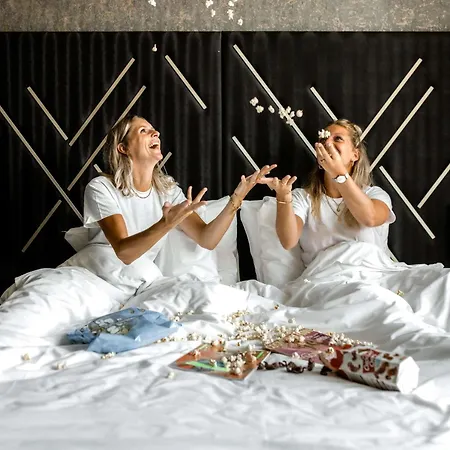 Hotel Le Marin - Handwritten Collection