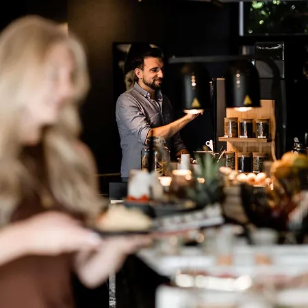 Le Marin - Handwritten Collection