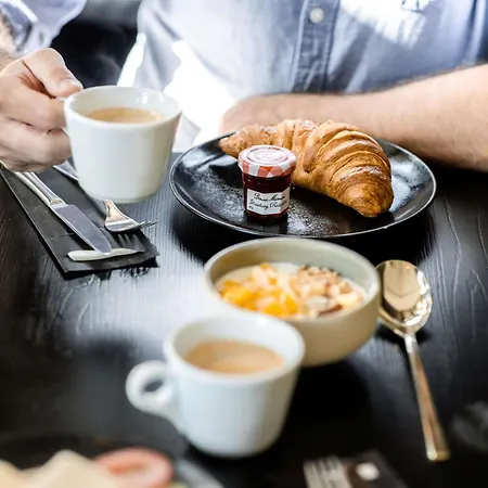 Hotel Le Marin - Handwritten Collection