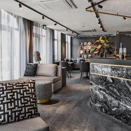 Le Marin - Handwritten Collection 4* Rotterdam