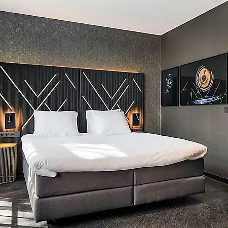 Hotel Le Marin - Handwritten Collection