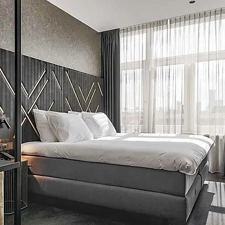 Le Marin - Handwritten Collection 4* روتردام
