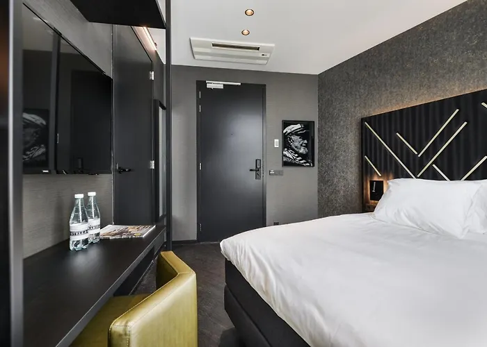 Le Marin - Handwritten Collection 4*