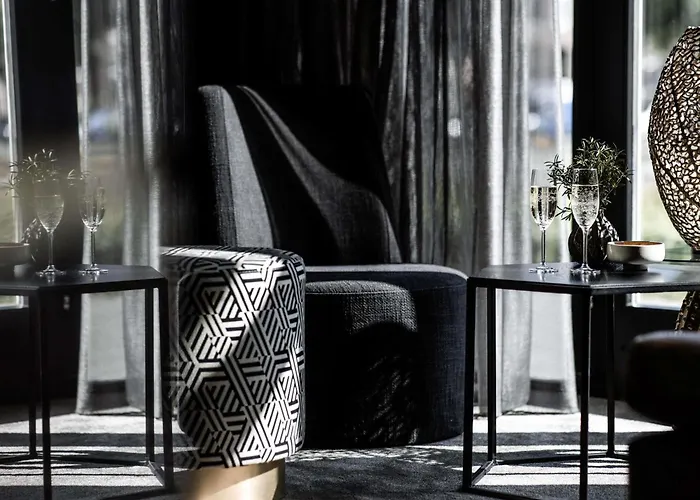 Le Marin - Handwritten Collection