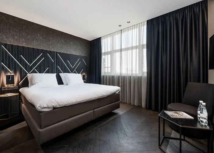 Le Marin - Handwritten Collection